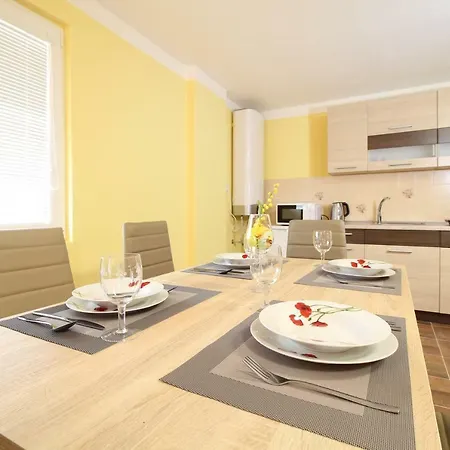 Apartmany Vcelka Hranice u Novych Hradu Exterior photo